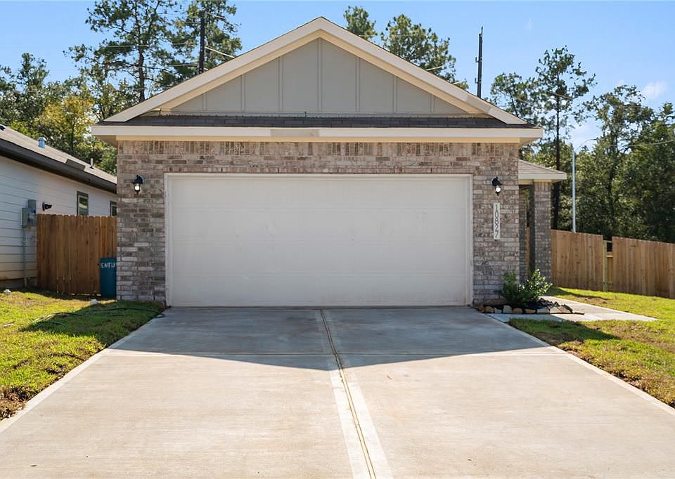 1st image of 10827 Prickly Ash Dr