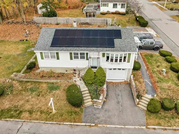 36 6th Ave, Lowell, MA 01854