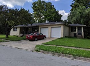 953 W Kerr St, Springfield, MO 65803