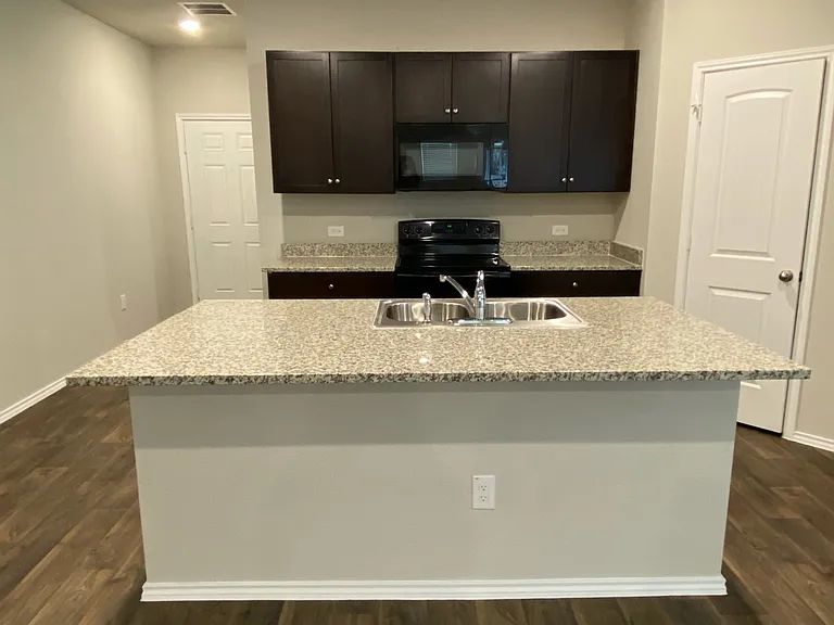 6121 Ronee Leah Dr — Photo 8