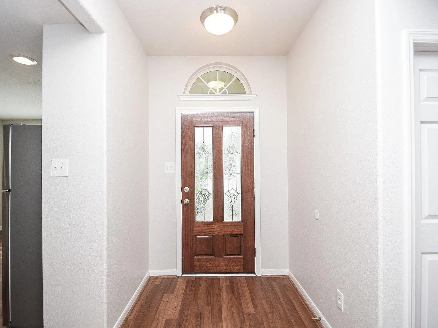 3 bed, 2.0 bath, 1620 sqft, $2,250 — Photo 4