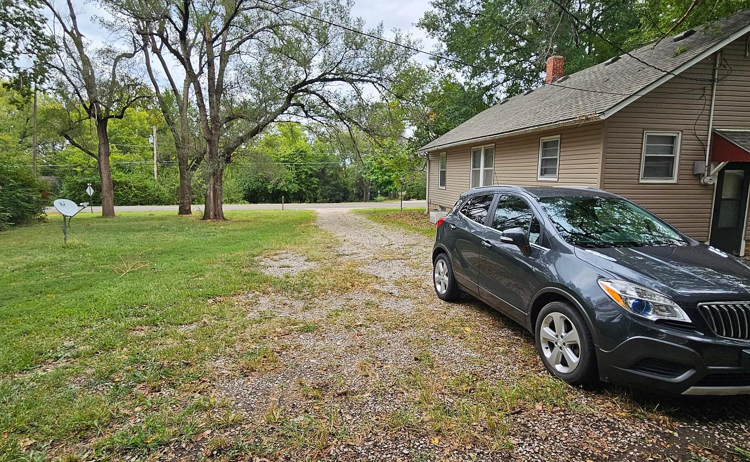 2 bed, 960 sqft, $1,200 — Photo 2