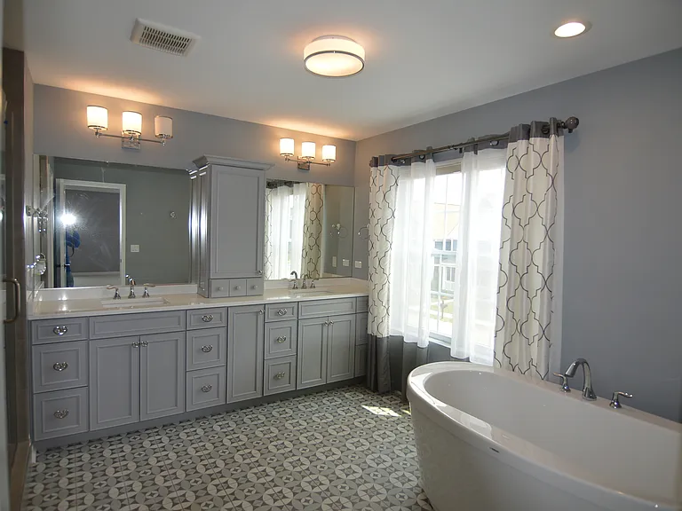 124 Roman Ln — Photo 11