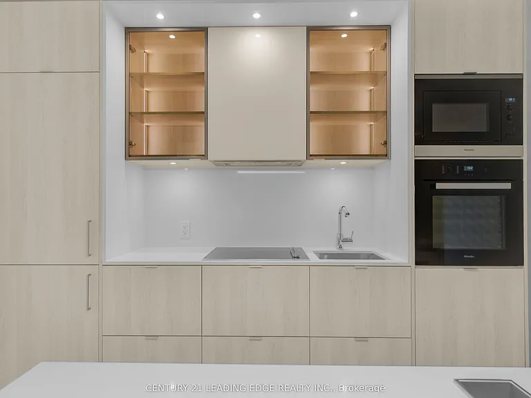 11 Yorkville Ave #3005 — Photo 21