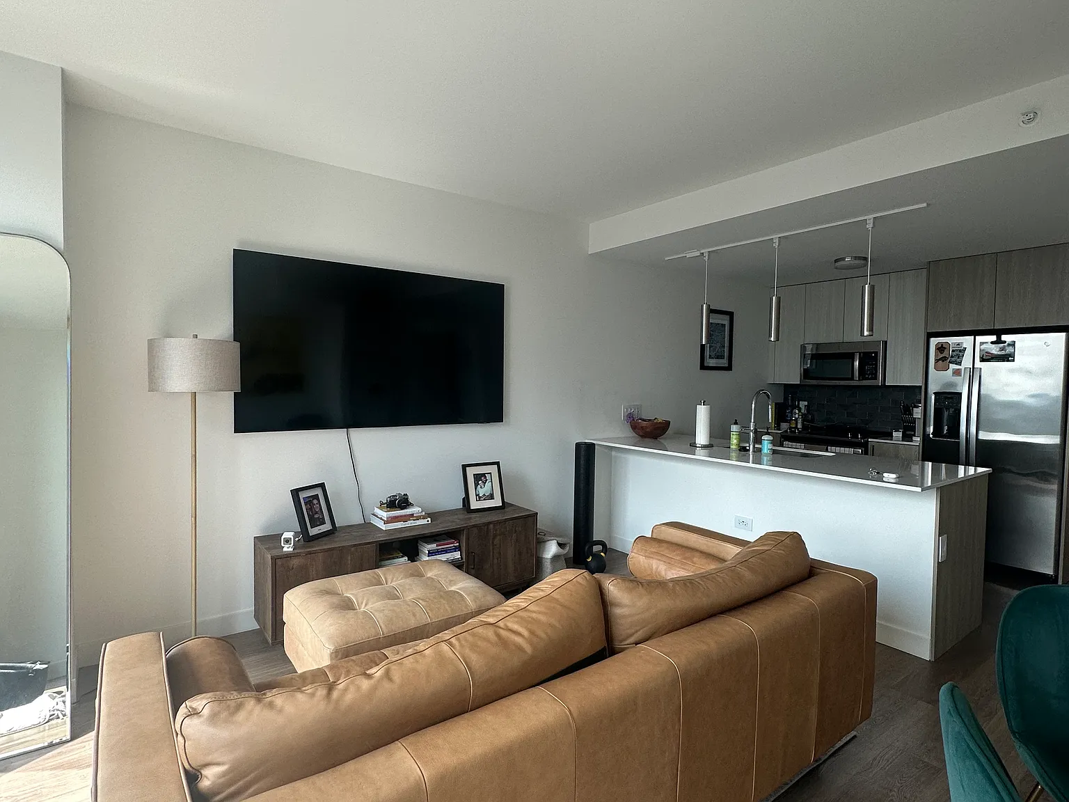 1 bed, 690 sqft, $3,199 — Photo 2