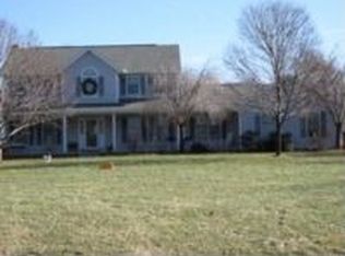 700 Pin Oak Dr, Wadsworth, OH 44281