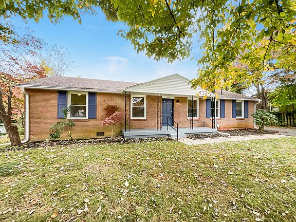 2nd image of 104 Chestnut Dr