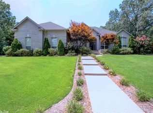 27 Meadow Crest Dr, Sherwood, AR 72120