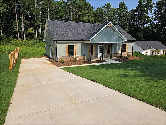 2nd image of 372 Flemister Cir