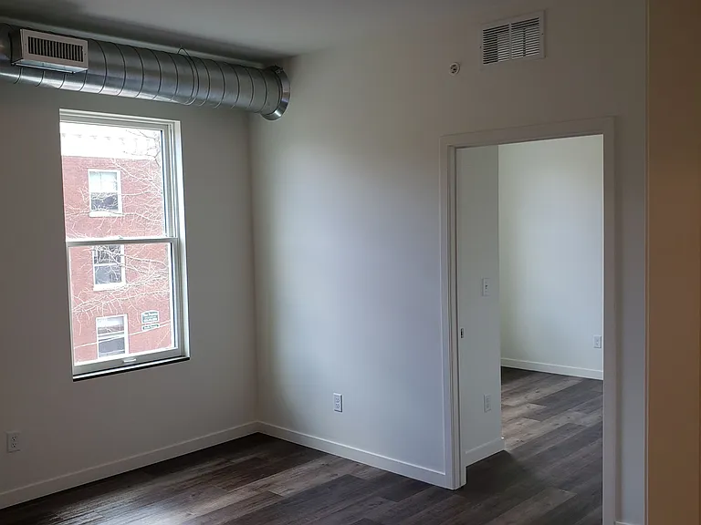 2448 1st Ave S — Photo 11