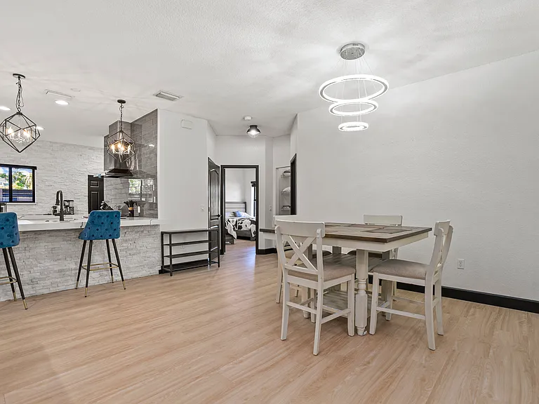 1185 S Shade Ave — Photo 8