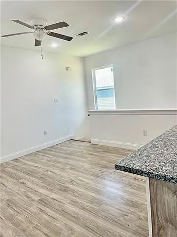 4816 Thalia St — Photo 10