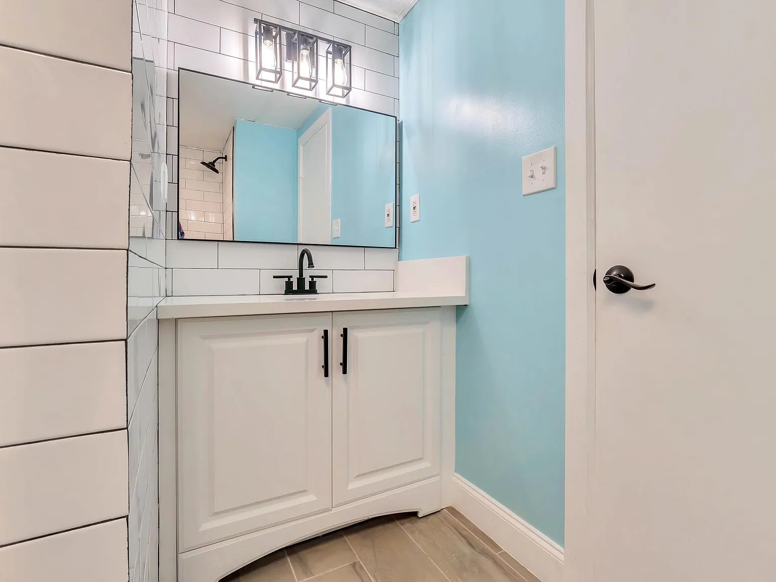 2 bed, 1000 sqft, $975 — Photo 3