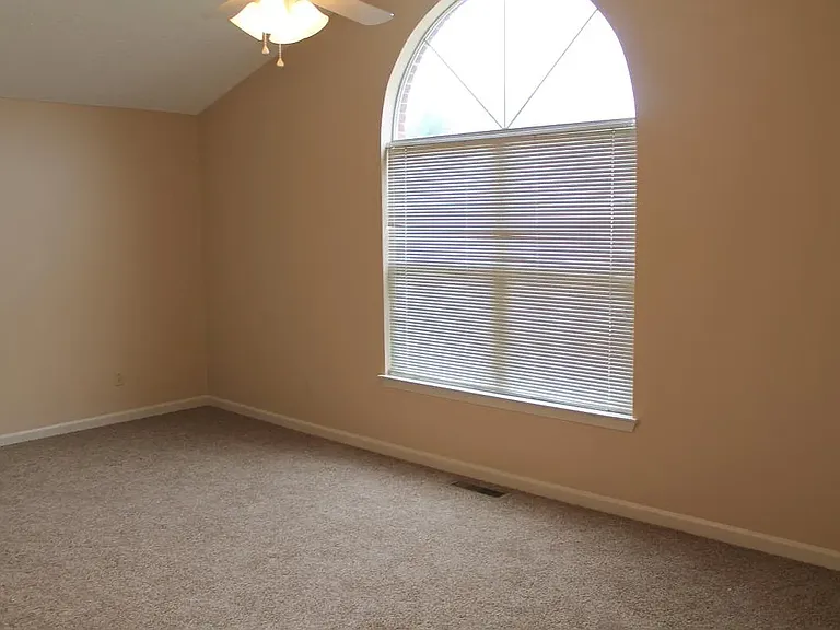 3205 Forest Hill Ct — Photo 19
