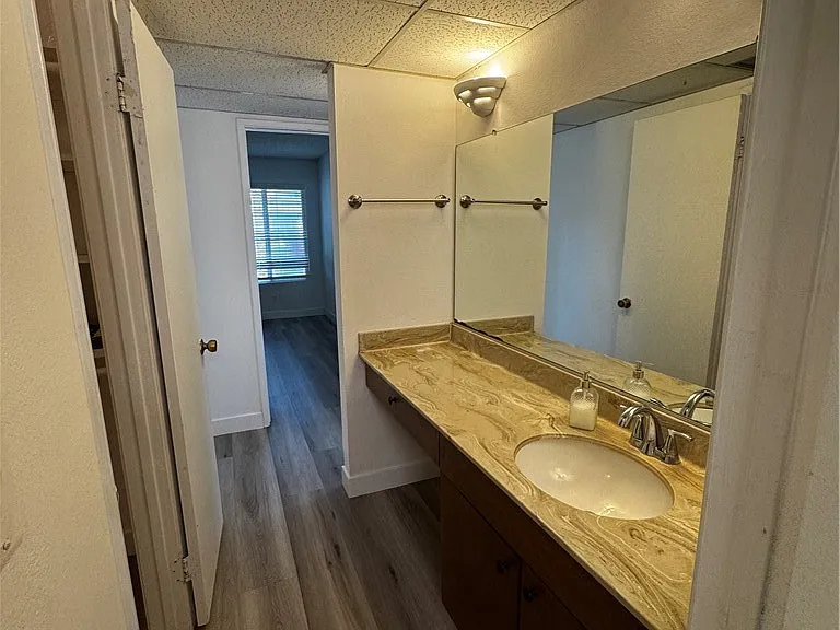 22330 Victory Blvd #803 — Photo 11
