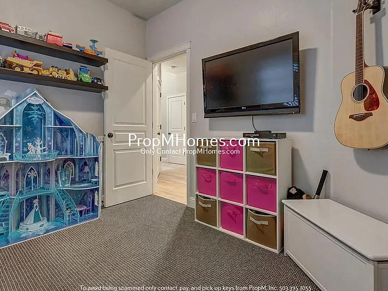 16711 SW 134th Ter — Photo 20