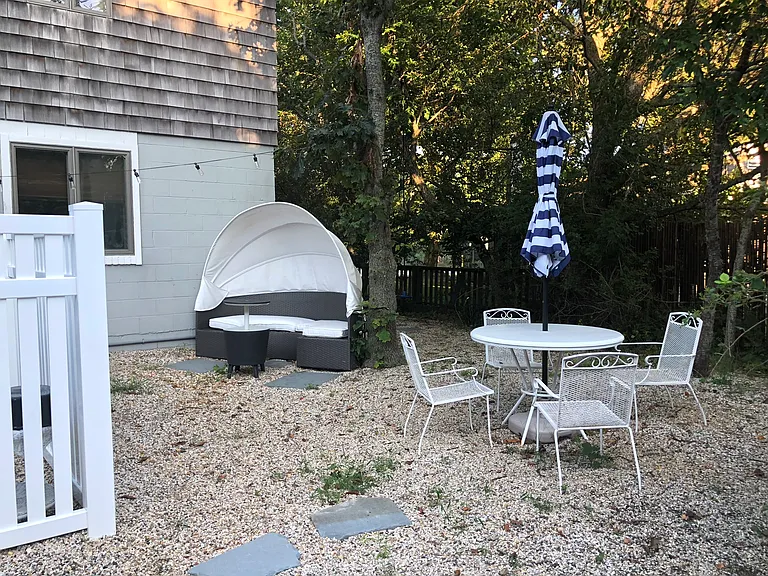 113 Duryea Ave — Photo 4