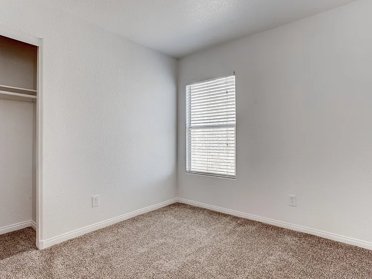 1195 Sweet Orange St — Photo 30