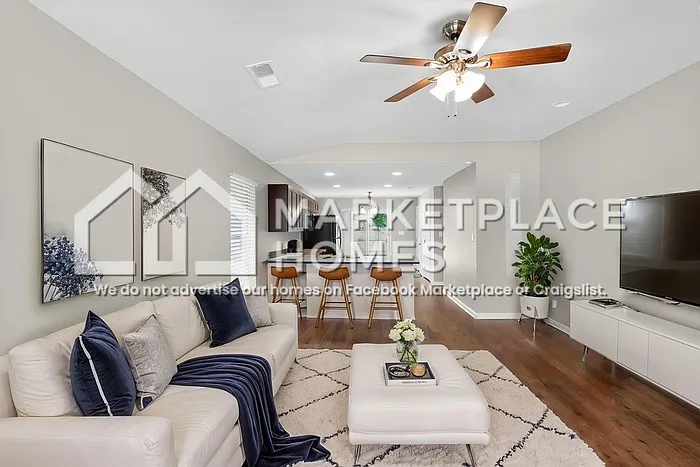 203 Sedgewick Dr — Photo 2