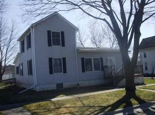 201 S 9th St, Rochelle, IL 61068