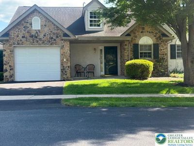 1500 Harvest Dr W, Forks Twp, PA, 18040