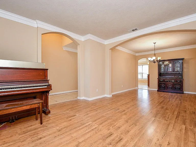 21219 Flat Creek Ln — Photo 5