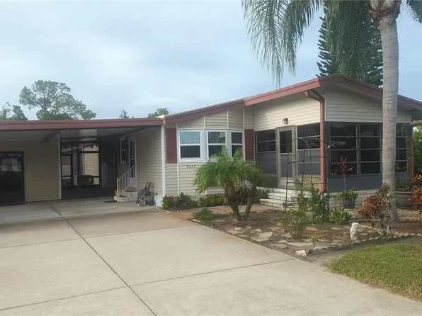 3217 Rainbow Rd, Tavares, FL 32778