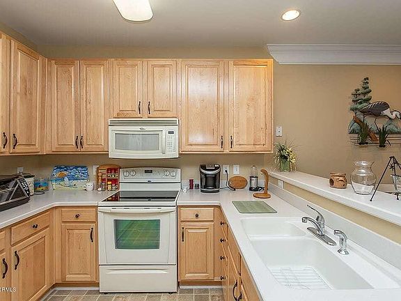 3rd image of 395 S Crow Creek Drive #1318