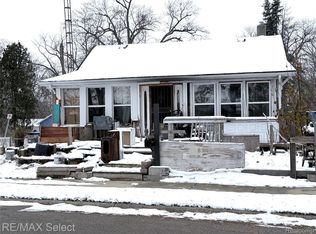 3218 Collingwood Pkwy, Flint, MI 48503