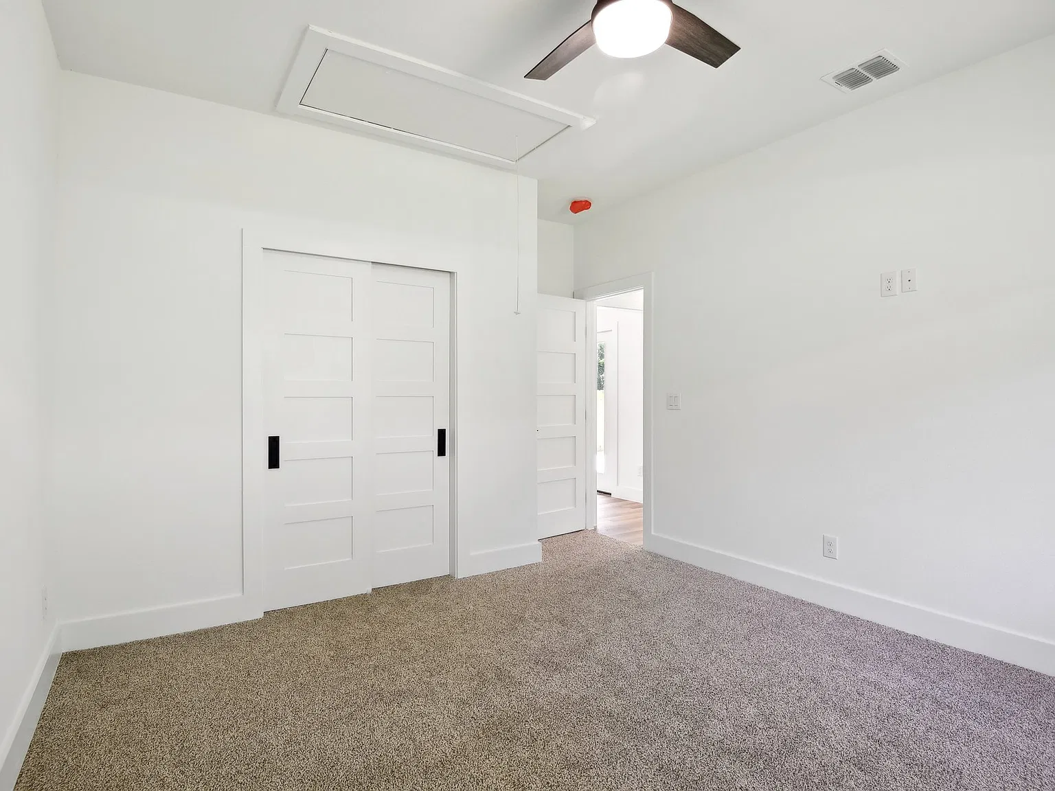 3 bed, 1687 sqft, $1,950 — Photo 4