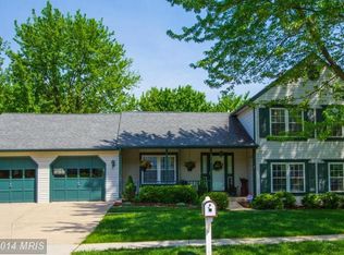 304 Silver Ridge Dr, Sterling, VA 20164