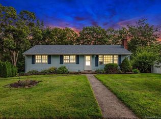 105 Dana Ln, Meriden, CT 06451