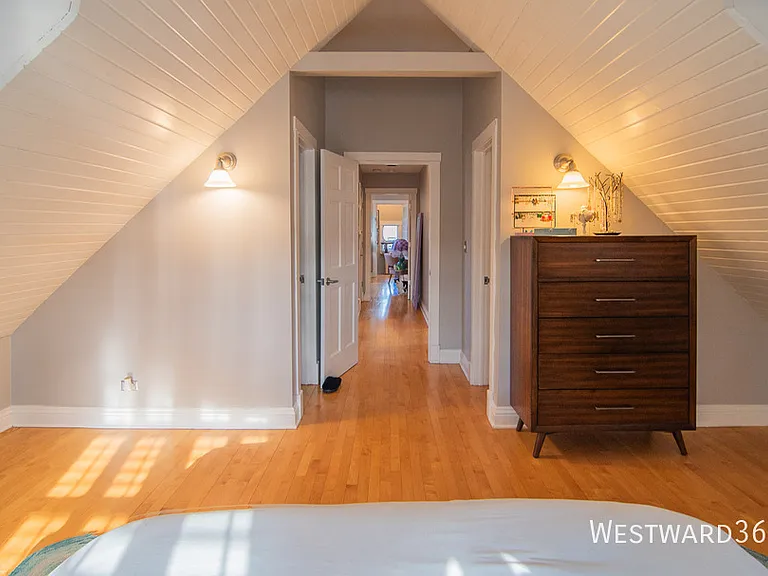 3707 N Bosworth Ave #2 — Photo 19