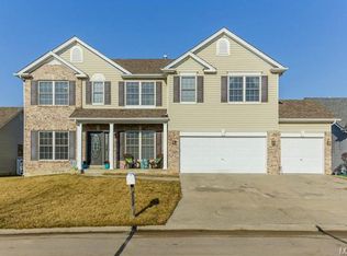 22 Fishers Hill Dr, Saint Peters, MO 63376