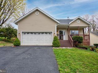 265 Greenwood Rd, Winchester, VA 22602