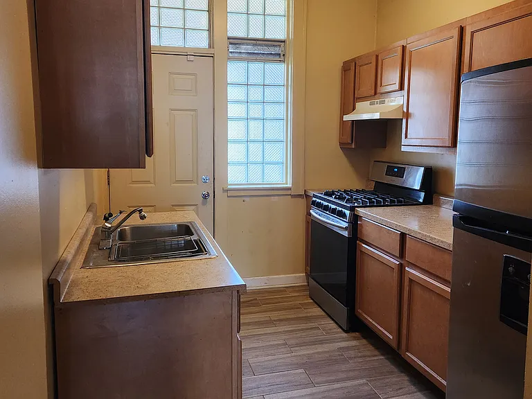 5311 S Maryland Ave #1 — Photo 2