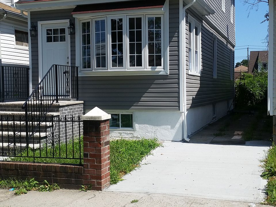 2nd image of 200-118 Ave #1