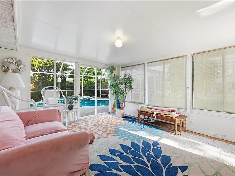 134 Paddington Rd — Photo 16