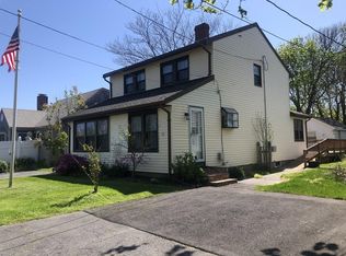 12 Quaker Rd, Plymouth, MA 02360