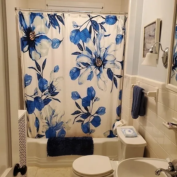 727 Main St #1 — Photo 12