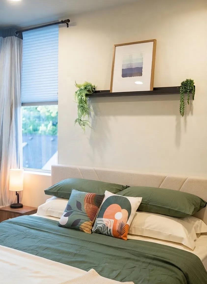 2 bed, 1046 sqft, $4,300 — Photo 2