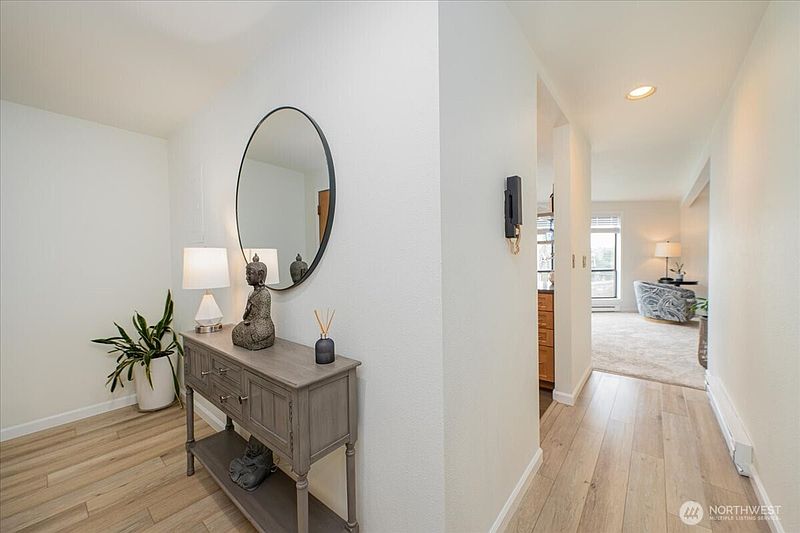 5th image of 4000 24th Avenue W #202