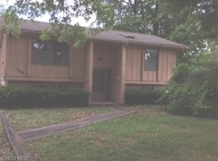 3575 Homewood Ave, Hubbard, OH 44425