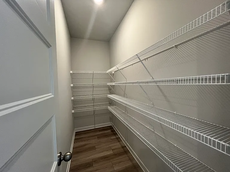 150 Rose Lake Ct — Photo 17