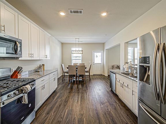 4th image of 6422 Franklin View Ln