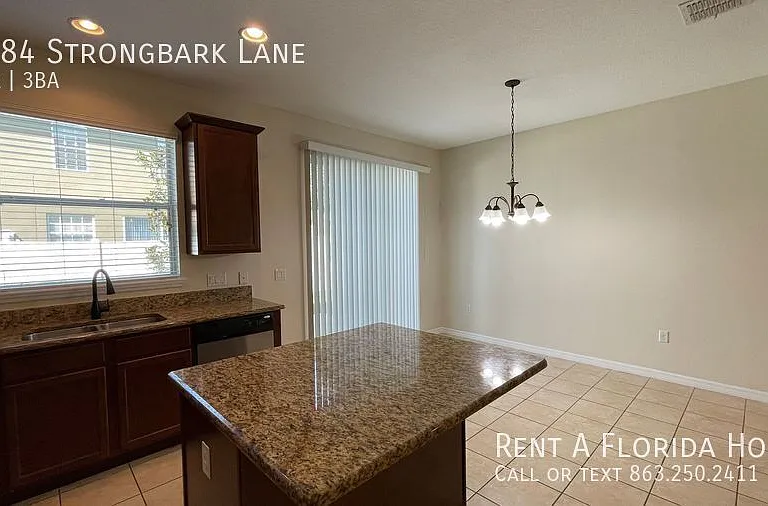 9484 Strongbark Ln — Photo 6