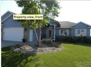 1412 Parkview Blvd, Brandon, SD 57005
