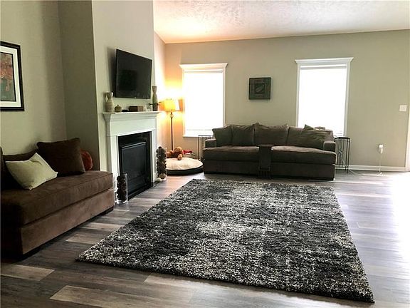 2nd image of 530 Douglas Dr