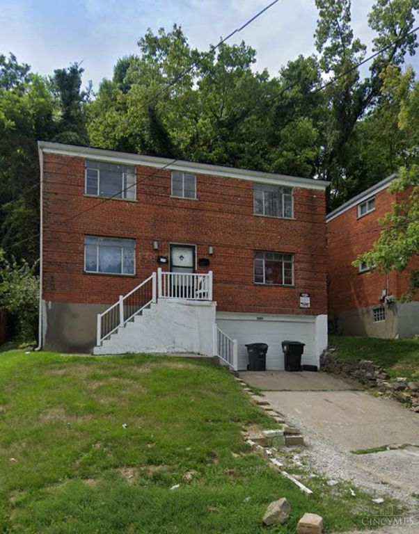 Real estate listing image