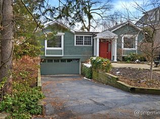 821 Sheridan Rd, Wilmette, IL 60091